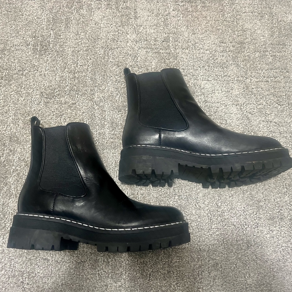 Marc Fisher Leather Ankle Boots 7.5